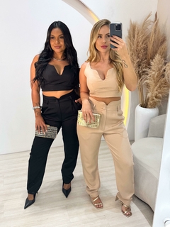 Imagem do Conjunto Feminino alfaiataria Calça + Cropped Alcinha Perola elegante