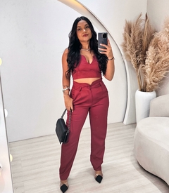 Conjunto Feminino alfaiataria Calça + Cropped Alcinha Perola elegante
