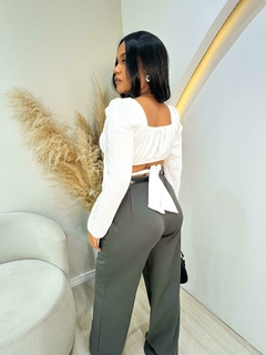 Calça Feminina Pantalona Alfaiataria Marina Cinto - comprar online
