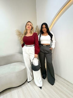 Calça Feminina Pantalona Alfaiataria Marina Cinto na internet