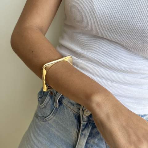 Bracelete Quadrado Dourado - comprar online