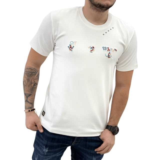 Camisetas Psycho Bunny Hombres: Estilo y Calidad en Cada Detalle Si estás buscando Camisetas Psycho Bunny Hombres, has llegado al lugar correcto. En Onlineshoppingcenterg, te ofrecemos la mejor selección de camisetas de esta marca icónica, y hoy queremos contarte todo lo que necesitas saber sobre estas prendas que combinan estilo, calidad y sofisticación. Desde su diseño moderno hasta su comodidad, aquí encontrarás la información que necesitas para tomar una decisión informada.  ¿Qué hace especiales a las Camisetas Psycho Bunny Hombres? Las Camisetas Psycho Bunny Hombres son un símbolo de estilo urbano y elegancia. Diseñadas por una de las marcas más reconocidas en moda contemporánea, estas camisetas combinan lo mejor del diseño moderno con materiales de alta calidad. Aquí te contamos por qué son tan especiales:  Diseño exclusivo: Con el icónico logo de Psycho Bunny y detalles únicos, estas camisetas son reconocidas por su estilo distintivo.  Materiales premium: Fabricadas con algodón de alta calidad, ofrecen suavidad, durabilidad y comodidad.  Estilo versátil: Perfectas para looks casuales o semi-formales, son ideales para cualquier ocasión.  Detalles únicos: Desde los bordados hasta los estampados, cada detalle refleja la esencia de la marca.    Características principales de las Camisetas Psycho Bunny Hombres 1. Diseño moderno y atemporal Las camisetas Psycho Bunny para hombre mantienen un estilo moderno pero atemporal, con opciones que van desde diseños minimalistas hasta estampados llamativos.  2. Materiales de alta calidad El algodón premium utilizado en estas camisetas garantiza suavidad, transpirabilidad y resistencia, lo que las hace perfectas para el uso diario.  3. Comodidad y ajuste perfecto Con cortes que se adaptan al cuerpo y costuras reforzadas, estas camisetas ofrecen un ajuste cómodo y elegante.  4. Estilo versátil Ya sea para un look casual con jeans o para combinarlas con chinos y una chaqueta, estas camisetas son una pieza clave en cualquier guardarropa.    Opiniones de usuarios sobre las Camisetas Psycho Bunny Hombres Los usuarios destacan la calidad y el diseño de estas camisetas. Muchos comentan que son "cómodas, elegantes y duraderas", perfectas para cualquier ocasión. Además, el logo icónico y los detalles exclusivos son otros puntos a favor.  ¿Cómo combinar las Camisetas Psycho Bunny Hombres? Estas camisetas son muy versátiles y pueden adaptarse a diferentes estilos. Aquí te dejamos algunas ideas:  Estilo casual: Combínalas con jeans y zapatillas para un look relajado pero sofisticado.  Look semi-formal: Úsalas con chinos y zapatos de vestir para una apariencia más elegante.  Estilo urbano: Atrévete a combinarlas con una chaqueta de mezclilla y sneakers.  ¿Dónde comprar Camisetas Psycho Bunny Hombres al mejor precio? En Onlineshoppingcenterg, te ofrecemos las Camisetas Psycho Bunny Hombres al mejor precio del mercado. Nuestra tienda online garantiza productos de alta calidad y envíos rápidos a todo Colombia.  Si estás buscando Psycho Bunny Camisetas Hombres precio competitivo, has llegado al lugar correcto. Además, contamos con ofertas especiales y descuentos exclusivos para que puedas adquirir tus camisetas favoritas sin preocuparte por el presupuesto.  ¿Por qué elegir Onlineshoppingcenterg? Productos de alta calidad: Todas nuestras camisetas Psycho Bunny cumplen con los más altos estándares.  Precios competitivos: Ofrecemos las mejores ofertas en moda contemporánea.  Envíos rápidos: Recibe tus Camisetas Psycho Bunny Hombres en la comodidad de tu hogar.  Atención al cliente: Estamos siempre disponibles para resolver tus dudas y brindarte la mejor experiencia de compra.    ¿Vale la pena comprar las Camisetas Psycho Bunny Hombres? Sin duda, las Camisetas Psycho Bunny Hombres son una excelente inversión para cualquier hombre que busque estilo, calidad y elegancia. Su combinación de diseño moderno, materiales premium y versatilidad las convierte en un artículo imprescindible para tu guardarropa.  No esperes más y compra tus Camisetas Psycho Bunny Hombres en Onlineshoppingcenterg. ¡Haz clic ahora y disfruta de la mejor calidad al mejor precio!