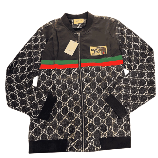 Comprar Chaqueta Antifluidos Louis Vuitton Gucci Hombre: Elegancia y Protección Si estás buscando Comprar una chaqueta antifluidos Louis Vuitton Gucci hombre, en Onlineshoppingcenterg tenemos lo que necesitas. Estas chaquetas combinan el lujo de las marcas más reconocidas con la funcionalidad de prendas resistentes a líquidos, ideales para mantenerte protegido y con estilo en cualquier ocasión.  ¿Qué hace especiales a las chaquetas antifluidos Louis Vuitton y Gucci? Las chaquetas antifluidos Louis Vuitton hombre y chaquetas antifluidos Gucci hombre son prendas diseñadas para quienes buscan lo mejor en moda y practicidad. Confeccionadas con materiales de alta calidad, estas chaquetas no solo repelen líquidos, sino que también ofrecen un diseño moderno y exclusivo que las convierte en una pieza imprescindible para tu guardarropa.    Características principales Resistencia al agua: Tanto las chaquetas antifluidos Louis Vuitton como las chaquetas antifluidos Gucci están pensadas para mantenerte seco en días lluviosos o situaciones imprevistas.  Diseño premium: Detalles únicos y acabados de lujo que reflejan tu estilo personal.  Versatilidad: Perfectas para uso urbano, eventos especiales o viajes.  Modelos más destacados en 2025 En Onlineshoppingcenterg, encontrarás una selección de los modelos más buscados:  Chaqueta antifluidos Louis Vuitton negra hombre: Un clásico que nunca pasa de moda.  Chaqueta antifluidos Gucci negra hombre: Elegancia y sofisticación en cada detalle.  Chaqueta antifluidos Louis Vuitton premium hombre: Para quienes buscan lo mejor en confort y diseño.  Chaqueta antifluidos Gucci urbana hombre: Ideal para looks modernos y casuales.  Chaqueta antifluidos Louis Vuitton resistente al agua: Perfecta para climas impredecibles.  Chaqueta antifluidos Gucci resistente al agua: Combina protección y estilo sin esfuerzo.  Chaqueta antifluidos Louis Vuitton elegante hombre: Ideal para ocasiones especiales.  Chaqueta antifluidos Gucci elegante hombre: Un toque de distinción para tu outfit.  ¿Cómo comprar tu chaqueta antifluidos Louis Vuitton o Gucci? En nuestra tienda online, el proceso de compra es rápido y seguro:  Explora nuestra colección y elige el modelo que más te guste.  Añade la chaqueta a tu carrito y completa tus datos.  Realiza el pago de forma segura.  Recibe tu pedido en la comodidad de tu hogar.    Garantía de calidad en Onlineshoppingcenterg En Onlineshoppingcenterg, nos comprometemos a ofrecerte productos de alta calidad. Cada chaqueta antifluidos Louis Vuitton y chaqueta antifluidos Gucci que encuentras en nuestra tienda cumple con los más altos estándares de fabricación, asegurando durabilidad y estilo. Además, trabajamos directamente con proveedores autorizados para garantizar la autenticidad de cada prenda.  Razones para comprar en Onlineshoppingcenterg Amplia variedad: Contamos con las últimas tendencias en chaquetas antifluidos Louis Vuitton y Gucci hombre 2025.  Precios competitivos: Ofrecemos las mejores chaquetas a precios accesibles.  Envíos rápidos: Recibe tu pedido en el menor tiempo posible.  Atención al cliente: Estamos disponibles para resolver todas tus dudas.  Devoluciones sencillas: Si no estás satisfecho, nuestro proceso de devolución es fácil y rápido.    ¿Por qué invertir en una chaqueta antifluidos Louis Vuitton o Gucci? Una chaqueta antifluidos Louis Vuitton hombre o chaqueta antifluidos Gucci hombre no es solo una prenda, es una inversión en estilo y funcionalidad. Estas chaquetas están diseñadas para durar, ofreciendo un look sofisticado y una protección confiable contra los elementos. Además, son una excelente opción para regalar o para destacar en cualquier ocasión especial.  Tips para elegir la chaqueta perfecta Define tu estilo: Si prefieres un look clásico, opta por una chaqueta antifluidos Louis Vuitton negra hombre. Si buscas algo más moderno, una chaqueta antifluidos Gucci urbana hombre puede ser la mejor opción.  Considera el uso: Si necesitas una chaqueta para el día a día, elige un modelo resistente y cómodo. Para eventos especiales, una chaqueta antifluidos Louis Vuitton elegante hombre será ideal.  Revisa las tallas: En Onlineshoppingcenterg, ofrecemos una guía de tallas para que encuentres la medida perfecta.    ¿Qué esperas para tener tu chaqueta antifluidos Louis Vuitton o Gucci? No pierdas la oportunidad de adquirir una chaqueta antifluidos Louis Vuitton Gucci hombre en Onlineshoppingcenterg. Estas prendas son la combinación perfecta entre lujo, protección y estilo. Visita nuestra tienda online hoy mismo y elige la chaqueta que mejor se adapte a tus necesidades. ¡Haz tu pedido ahora y luce impecable!