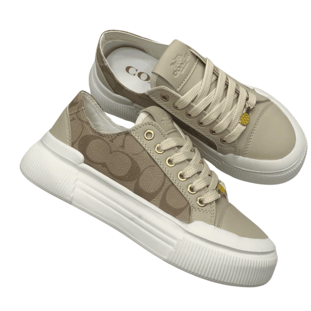 Comprar Coach Tenis Mujer: Elegancia, Estilo y Comodidad Si estás buscando Comprar los Coach Tenis Mujer, has llegado al lugar correcto. En este artículo, te contaremos todo lo que necesitas saber sobre este modelo icónico de Coach, desde su diseño y comodidad hasta cómo comprarlos al mejor precio. Los Coach Tenis Mujer son una opción perfecta para quienes buscan un calzado que combine elegancia, estilo y funcionalidad.  ¿Qué hace especiales a los Coach Tenis Mujer? Los Coach Tenis Mujer son un modelo que destaca por su diseño sofisticado y su calidad excepcional. Si buscas un calzado que te brinde estilo y comodidad, estos tenis son la elección ideal.  Diseño y estilo El diseño de los Coach Tenis Mujer es elegante y versátil. Con detalles clásicos y modernos, estos tenis son perfectos para combinar con jeans, vestidos o incluso ropa más formal. Disponibles en una variedad de colores, desde el clásico negro y blanco hasta opciones más atrevidas como el rojo y el azul, seguro encontrarás un par que se adapte a tu estilo.  Comodidad y calidad Además de su aspecto, los Coach Tenis Mujer están diseñados para ofrecer la máxima comodidad. Su suela ligera y flexible proporciona un buen soporte, ideal para caminar o usar durante todo el día. Los materiales de alta calidad garantizan durabilidad, lo que los convierte en una inversión inteligente para tu guardarropa.  Coach Tenis Mujer: Elegancia, Estilo y Comodidad Si estás buscando los Coach Tenis Mujer, has llegado al lugar correcto. En este artículo, te contaremos todo lo que necesitas saber sobre este modelo icónico de Coach, desde su diseño y comodidad hasta cómo comprarlos al mejor precio. Los Coach Tenis Mujer son una opción perfecta para quienes buscan un calzado que combine elegancia, estilo y funcionalidad.  ¿Qué hace especiales a los Coach Tenis Mujer? Los Coach Tenis Mujer son un modelo que destaca por su diseño sofisticado y su calidad excepcional. Si buscas un calzado que te brinde estilo y comodidad, estos tenis son la elección ideal.  Diseño y estilo El diseño de los Coach Tenis Mujer es elegante y versátil. Con detalles clásicos y modernos, estos tenis son perfectos para combinar con jeans, vestidos o incluso ropa más formal. Disponibles en una variedad de colores, desde el clásico negro y blanco hasta opciones más atrevidas como el rojo y el azul, seguro encontrarás un par que se adapte a tu estilo.  Comodidad y calidad Además de su aspecto, los Coach Tenis Mujer están diseñados para ofrecer la máxima comodidad. Su suela ligera y flexible proporciona un buen soporte, ideal para caminar o usar durante todo el día. Los materiales de alta calidad garantizan durabilidad, lo que los convierte en una inversión inteligente para tu guardarropa.    Características destacadas de los Coach Tenis Mujer Diseño elegante: Combina lo mejor de lo clásico y lo moderno.  Materiales premium: Cuero y textiles de alta resistencia para mayor durabilidad.  Suela ligera: Proporciona comodidad y flexibilidad en cada paso.  Variedad de colores: Desde tonos clásicos hasta opciones más vibrantes.  Logo icónico: El famoso logo de Coach en el lateral, que añade un toque de autenticidad.  ¿Dónde comprar Coach Tenis Mujer? Si estás listo para adquirir tus Coach Tenis Mujer, en Onlineshoppingcenterg tenemos la mejor selección. Ofrecemos envío gratis, descuentos exclusivos y la garantía de que estás comprando productos de alta calidad. Además, contamos con tallas para todos los gustos, desde las más comunes hasta opciones especiales.  ¿Cómo elegir la talla correcta? Para asegurarte de que tus Coach Tenis Mujer te queden perfectos, te recomendamos consultar nuestra guía de tallas. Recuerda que este modelo tiende a ajustarse bien al pie, por lo que si prefieres un calce más holgado, considera elegir media talla más.  Ofertas y descuentos En Onlineshoppingcenterg, siempre estamos buscando ofrecerte las mejores promociones. No te pierdas nuestras ofertas en Coach Tenis Mujer 2023, donde podrás encontrar descuentos exclusivos y precios imbatibles.    Preguntas frecuentes sobre los Coach Tenis Mujer ¿Son adecuados para caminar largas distancias? Los Coach Tenis Mujer están diseñados para ofrecer comodidad y soporte en actividades diarias. Si bien son ideales para caminar o realizar actividades ligeras, no están específicamente diseñados para largas distancias.  ¿Cómo cuidar mis Coach Tenis Mujer? Para mantener tus tenis en perfecto estado, te recomendamos limpiarlos regularmente con un paño húmedo y guardarlos en un lugar fresco y seco. Evita exponerlos a altas temperaturas o productos químicos agresivos.  ¿Hay opciones de colores limitadas? Sí, algunas ediciones de los Coach Tenis Mujer son de edición limitada, por lo que te recomendamos comprarlos antes de que se agoten.    Conclusión Los Coach Tenis Mujer son una excelente opción para quienes buscan un calzado que combine elegancia, estilo y comodidad. Ya sea para uso diario o para ocasiones especiales, estos tenis no te defraudarán.  No esperes más y visita Onlineshoppingcenterg para encontrar los Coach Tenis Mujer al mejor precio. ¡Aprovecha nuestras ofertas y disfruta de envío gratis  Características destacadas de los Coach Tenis Mujer Diseño elegante: Combina lo mejor de lo clásico y lo moderno.  Materiales premium: Cuero y textiles de alta resistencia para mayor durabilidad.  Suela ligera: Proporciona comodidad y flexibilidad en cada paso.  Variedad de colores: Desde tonos clásicos hasta opciones más vibrantes.  Logo icónico: El famoso logo de Coach en el lateral, que añade un toque de autenticidad.  ¿Dónde comprar Coach Tenis Mujer? Si estás listo para adquirir tus Coach Tenis Mujer, en Onlineshoppingcenterg tenemos la mejor selección. Ofrecemos envío gratis, descuentos exclusivos y la garantía de que estás comprando productos de alta calidad. Además, contamos con tallas para todos los gustos, desde las más comunes hasta opciones especiales.  ¿Cómo elegir la talla correcta? Para asegurarte de que tus Coach Tenis Mujer te queden perfectos, te recomendamos consultar nuestra guía de tallas. Recuerda que este modelo tiende a ajustarse bien al pie, por lo que si prefieres un calce más holgado, considera elegir media talla más.  Ofertas y descuentos En Onlineshoppingcenterg, siempre estamos buscando ofrecerte las mejores promociones. No te pierdas nuestras ofertas en Coach Tenis Mujer 2025, donde podrás encontrar descuentos exclusivos y precios imbatibles.  Coach Tenis Mujer: Elegancia, Estilo y Comodidad Si estás buscando los Coach Tenis Mujer, has llegado al lugar correcto. En este artículo, te contaremos todo lo que necesitas saber sobre este modelo icónico de Coach, desde su diseño y comodidad hasta cómo comprarlos al mejor precio. Los Coach Tenis Mujer son una opción perfecta para quienes buscan un calzado que combine elegancia, estilo y funcionalidad.  ¿Qué hace especiales a los Coach Tenis Mujer? Los Coach Tenis Mujer son un modelo que destaca por su diseño sofisticado y su calidad excepcional. Si buscas un calzado que te brinde estilo y comodidad, estos tenis son la elección ideal.  Diseño y estilo El diseño de los Coach Tenis Mujer es elegante y versátil. Con detalles clásicos y modernos, estos tenis son perfectos para combinar con jeans, vestidos o incluso ropa más formal. Disponibles en una variedad de colores, desde el clásico negro y blanco hasta opciones más atrevidas como el rojo y el azul, seguro encontrarás un par que se adapte a tu estilo.  Comodidad y calidad Además de su aspecto, los Coach Tenis Mujer están diseñados para ofrecer la máxima comodidad. Su suela ligera y flexible proporciona un buen soporte, ideal para caminar o usar durante todo el día. Los materiales de alta calidad garantizan durabilidad, lo que los convierte en una inversión inteligente para tu guardarropa.    Características destacadas de los Coach Tenis Mujer Diseño elegante: Combina lo mejor de lo clásico y lo moderno.  Materiales premium: Cuero y textiles de alta resistencia para mayor durabilidad.  Suela ligera: Proporciona comodidad y flexibilidad en cada paso.  Variedad de colores: Desde tonos clásicos hasta opciones más vibrantes.  Logo icónico: El famoso logo de Coach en el lateral, que añade un toque de autenticidad.  ¿Dónde comprar Coach Tenis Mujer? Si estás listo para adquirir tus Coach Tenis Mujer, en Onlineshoppingcenterg tenemos la mejor selección. Ofrecemos envío gratis, descuentos exclusivos y la garantía de que estás comprando productos de alta calidad. Además, contamos con tallas para todos los gustos, desde las más comunes hasta opciones especiales.  ¿Cómo elegir la talla correcta? Para asegurarte de que tus Coach Tenis Mujer te queden perfectos, te recomendamos consultar nuestra guía de tallas. Recuerda que este modelo tiende a ajustarse bien al pie, por lo que si prefieres un calce más holgado, considera elegir media talla más.  Ofertas y descuentos En Onlineshoppingcenterg, siempre estamos buscando ofrecerte las mejores promociones. No te pierdas nuestras ofertas en Coach Tenis Mujer 2023, donde podrás encontrar descuentos exclusivos y precios imbatibles.    Preguntas frecuentes sobre los Coach Tenis Mujer ¿Son adecuados para caminar largas distancias? Los Coach Tenis Mujer están diseñados para ofrecer comodidad y soporte en actividades diarias. Si bien son ideales para caminar o realizar actividades ligeras, no están específicamente diseñados para largas distancias.  ¿Cómo cuidar mis Coach Tenis Mujer? Para mantener tus tenis en perfecto estado, te recomendamos limpiarlos regularmente con un paño húmedo y guardarlos en un lugar fresco y seco. Evita exponerlos a altas temperaturas o productos químicos agresivos.  ¿Hay opciones de colores limitadas? Sí, algunas ediciones de los Coach Tenis Mujer son de edición limitada, por lo que te recomendamos comprarlos antes de que se agoten.    Conclusión Los Coach Tenis Mujer son una excelente opción para quienes buscan un calzado que combine elegancia, estilo y comodidad. Ya sea para uso diario o para ocasiones especiales, estos tenis no te defraudarán.  No esperes más y visita Onlineshoppingcenterg para encontrar los Coach Tenis Mujer al mejor precio. ¡Aprovecha nuestras ofertas y disfruta de envío gratis  Preguntas frecuentes sobre los Coach Tenis Mujer ¿Son adecuados para caminar largas distancias? Los Coach Tenis Mujer están diseñados para ofrecer comodidad y soporte en actividades diarias. Si bien son ideales para caminar o realizar actividades ligeras, no están específicamente diseñados para largas distancias.  ¿Cómo cuidar mis Coach Tenis Mujer? Para mantener tus tenis en perfecto estado, te recomendamos limpiarlos regularmente con un paño húmedo y guardarlos en un lugar fresco y seco. Evita exponerlos a altas temperaturas o productos químicos agresivos.  ¿Hay opciones de colores limitadas? Sí, algunas ediciones de los Coach Tenis Mujer son de edición limitada, por lo que te recomendamos comprarlos antes de que se agoten.  Coach Tenis Mujer: Elegancia, Estilo y Comodidad Si estás buscando los Coach Tenis Mujer, has llegado al lugar correcto. En este artículo, te contaremos todo lo que necesitas saber sobre este modelo icónico de Coach, desde su diseño y comodidad hasta cómo comprarlos al mejor precio. Los Coach Tenis Mujer son una opción perfecta para quienes buscan un calzado que combine elegancia, estilo y funcionalidad.  ¿Qué hace especiales a los Coach Tenis Mujer? Los Coach Tenis Mujer son un modelo que destaca por su diseño sofisticado y su calidad excepcional. Si buscas un calzado que te brinde estilo y comodidad, estos tenis son la elección ideal.  Diseño y estilo El diseño de los Coach Tenis Mujer es elegante y versátil. Con detalles clásicos y modernos, estos tenis son perfectos para combinar con jeans, vestidos o incluso ropa más formal. Disponibles en una variedad de colores, desde el clásico negro y blanco hasta opciones más atrevidas como el rojo y el azul, seguro encontrarás un par que se adapte a tu estilo.  Comodidad y calidad Además de su aspecto, los Coach Tenis Mujer están diseñados para ofrecer la máxima comodidad. Su suela ligera y flexible proporciona un buen soporte, ideal para caminar o usar durante todo el día. Los materiales de alta calidad garantizan durabilidad, lo que los convierte en una inversión inteligente para tu guardarropa.    Características destacadas de los Coach Tenis Mujer Diseño elegante: Combina lo mejor de lo clásico y lo moderno.  Materiales premium: Cuero y textiles de alta resistencia para mayor durabilidad.  Suela ligera: Proporciona comodidad y flexibilidad en cada paso.  Variedad de colores: Desde tonos clásicos hasta opciones más vibrantes.  Logo icónico: El famoso logo de Coach en el lateral, que añade un toque de autenticidad.  ¿Dónde comprar Coach Tenis Mujer? Si estás listo para adquirir tus Coach Tenis Mujer, en Onlineshoppingcenterg tenemos la mejor selección. Ofrecemos envío gratis, descuentos exclusivos y la garantía de que estás comprando productos de alta calidad. Además, contamos con tallas para todos los gustos, desde las más comunes hasta opciones especiales.  ¿Cómo elegir la talla correcta? Para asegurarte de que tus Coach Tenis Mujer te queden perfectos, te recomendamos consultar nuestra guía de tallas. Recuerda que este modelo tiende a ajustarse bien al pie, por lo que si prefieres un calce más holgado, considera elegir media talla más.  Ofertas y descuentos En Onlineshoppingcenterg, siempre estamos buscando ofrecerte las mejores promociones. No te pierdas nuestras ofertas en Coach Tenis Mujer 2023, donde podrás encontrar descuentos exclusivos y precios imbatibles.    Preguntas frecuentes sobre los Coach Tenis Mujer ¿Son adecuados para caminar largas distancias? Los Coach Tenis Mujer están diseñados para ofrecer comodidad y soporte en actividades diarias. Si bien son ideales para caminar o realizar actividades ligeras, no están específicamente diseñados para largas distancias.  ¿Cómo cuidar mis Coach Tenis Mujer? Para mantener tus tenis en perfecto estado, te recomendamos limpiarlos regularmente con un paño húmedo y guardarlos en un lugar fresco y seco. Evita exponerlos a altas temperaturas o productos químicos agresivos.  ¿Hay opciones de colores limitadas? Sí, algunas ediciones de los Coach Tenis Mujer son de edición limitada, por lo que te recomendamos comprarlos antes de que se agoten.    Conclusión Los Coach Tenis Mujer son una excelente opción para quienes buscan un calzado que combine elegancia, estilo y comodidad. Ya sea para uso diario o para ocasiones especiales, estos tenis no te defraudarán.  No esperes más y visita Onlineshoppingcenterg para encontrar los Coach Tenis Mujer al mejor precio. ¡Aprovecha nuestras ofertas y disfruta de envío gratis  Los Coach Tenis Mujer son una excelente opción para quienes buscan un calzado que combine elegancia, estilo y comodidad. Ya sea para uso diario o para ocasiones especiales, estos tenis no te defraudarán.  No esperes más y visita Onlineshoppingcenterg para encontrar los Coach Tenis Mujer al mejor precio. ¡Aprovecha nuestras ofertas y disfruta de envío gratis