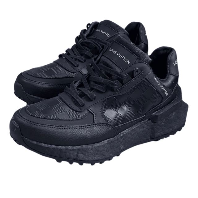 COMPRAR Louis Vuitton Zapatos Hombre: Elegancia y Estilo en Cada Paso Si estás buscando COMPRAR Louis Vuitton Zapatos Hombre, has llegado al lugar correcto. En Onlineshoppingcenterg, te ofrecemos la mejor selección de zapatos de esta prestigiosa marca, y hoy queremos contarte todo lo que necesitas saber sobre este calzado que combina estilo, calidad y sofisticación. Desde su diseño moderno hasta su comodidad, aquíencontrarás la información que necesitas para tomar una decisión informada.  ¿Qué hace especiales a los COMPRAR Louis Vuitton Zapatos Hombre? Los COMPRAR Louis Vuitton Zapatos Hombre son un símbolo de elegancia y distinción. Diseñados por una de las marcas más reconocidas en el mundo de la moda, estos zapatos combinan lo mejor del diseño francés con materiales de buena calidad. Aquí te contamos por qué son tan especiales:  Diseño exclusivo: Con el icónico logo de Louis Vuitton y detalles únicos, estos zapatos son reconocidos por su estilo distintivo.  Materiales premium: Fabricados con cuero y materiales de buena calidad, ofrecen durabilidad y comodidad.  Estilo versátil: Perfectos para looks casuales o semi-formales, son ideales para cualquier ocasión.  Detalles únicos: Desde los bordados hasta los estampados, cada detalle refleja la esencia de la marca.    Características principales de los COMPRAR Louis Vuitton Zapatos Hombre 1. Diseño moderno y atemporal Los zapatos Louis Vuitton para hombre mantienen un estilo moderno pero atemporal, con opciones que van desde diseños minimalistas hasta estampados llamativos.  2. Materiales de buena calidad El cuero premium y los materiales utilizados en estos zapatos garantizan suavidad, durabilidad y resistencia, lo que los hace perfectos para el uso diario.  3. Comodidad y ajuste perfecto Con cortes que se adaptan al cuerpo y suelas cómodas, estos zapatos ofrecen un ajuste cómodo y elegante.  4. Estilo versátil Ya sea para un look casual con jeans o para combinarlos con chinos y una chaqueta, estos zapatos son una pieza clave en cualquier guardarropa.  Opiniones de usuarios sobre los COMPRAR Louis Vuitton Zapatos Hombre Los usuarios destacan la calidad y el diseño de estos zapatos. Muchos comentan que son "cómodos, elegantes y duraderos", perfectos para cualquier ocasión. Además, el logo icónico y los detalles exclusivos son otros puntos a favor.    ¿Cómo combinar los COMPRAR Louis Vuitton Zapatos Hombre? Estos zapatos son muy versátiles y pueden adaptarse a diferentes estilos. Aquí te dejamos algunas ideas:  Estilo casual: Combínalos con jeans y una camiseta básica para un look relajado pero sofisticado.  Look semi-formal: Úsalos con chinos y una camisa para una apariencia más elegante.  Estilo urbano: Atrévete a combinarlos con una chaqueta de mezclilla y una sudadera.  ¿Dónde COMPRAR Louis Vuitton Zapatos Hombre al mejor precio? En Onlineshoppingcenterg, te ofrecemos los COMPRAR Louis Vuitton Zapatos Hombre al mejor precio del mercado. Nuestra tienda online garantiza productos de buena calidad y envíos rápidos a todo Colombia.  Si estás buscando Louis Vuitton Zapatos Hombre precio competitivo, has llegado al lugar correcto. Además, contamos con ofertas especiales y descuentos exclusivos para que puedas adquirir tus zapatos favoritos sin preocuparte por el presupuesto.  ¿Por qué elegir Onlineshoppingcenterg? Productos de buena calidad: Todos nuestros zapatos Louis Vuitton cumplen con los más altos estándares.  Precios competitivos: Ofrecemos las mejores ofertas en moda de lujo.  Envíos rápidos: Recibe tus COMPRAR Louis Vuitton Zapatos Hombre en la comodidad de tu hogar.  Atención al cliente: Estamos siempre disponibles para resolver tus dudas y brindarte la mejor experiencia de compra.    ¿Vale la pena COMPRAR los Louis Vuitton Zapatos Hombre? Sin duda, los COMPRAR Louis Vuitton Zapatos Hombre son una excelente inversión para cualquier hombre que busque estilo, calidad y elegancia. Su combinación de diseño moderno, materiales premium y versatilidad los convierte en un artículo imprescindible para tu guardarropa.  No esperes más y COMPRAR tus Louis Vuitton Zapatos Hombre en Onlineshoppingcenterg. ¡Haz clic ahora y disfruta de la mejor calidad al mejor precio!