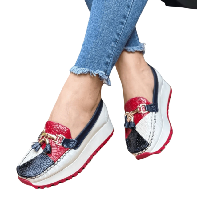 Comprar Mocasines Velez Mujer Zapatos: Encuentra los Mejores Modelos en Onlineshoppingcenterg Si estás buscando comprar mocasines Velez mujer zapatos, has llegado al lugar ideal. En Onlineshoppingcenterg tenemos una amplia selección de los modelos más buscados para este 2025. Ya sea que necesites mocasines cómodos, elegantes o casuales, aquí encontrarás todo lo que necesitas.  ¿Por qué Comprar Mocasines Velez Mujer Zapatos en 2025? Los mocasines Velez mujer son sinónimo de calidad, estilo y comodidad. Este año, la marca ha lanzado una nueva colección que combina diseños modernos con materiales de primera, como el cuero y tejidos transpirables.  Mocasines Velez Mujer Cómodos Si buscas calzado para todo el día, los mocasines Velez mujer cómodos son ideales. Con su diseño ergonómico y plantillas suaves, te brindan el soporte que necesitas para caminar o estar de pie por horas.  Mocasines Velez Mujer Elegantes Para ocasiones especiales, los mocasines Velez mujer elegantes son la mejor opción. Desde diseños clásicos en piel hasta modelos con detalles modernos, encontrarás el par perfecto para complementar tu outfit.  Mocasines Velez Mujer Casual Si prefieres un estilo más relajado, los mocasines Velez mujer casual son perfectos. Combínalos con jeans, vestidos o faldas para un look moderno y versátil.    Ofertas y Descuentos en Mocasines Velez Mujer En Onlineshoppingcenterg sabemos que el precio es importante. Por eso, ofrecemos mocasines Velez mujer baratos y mocasines Velez mujer oferta durante todo el año. Además, contamos con mocasines Velez mujer envío gratis para que tu compra sea aún más conveniente.  Mocasines Velez Mujer en Todos los Colores y Tallas Encuentra tus mocasines Velez mujer en una amplia gama de colores y tallas. Desde tonos clásicos como el negro y beige hasta opciones más vibrantes, tenemos el par perfecto para ti. Además, contamos con tallas desde la 36 hasta la 40 para que encuentres tu medida ideal.  ¿Cómo Comprar Mocasines Velez Mujer en Onlineshoppingcenterg? Comprar en nuestra tienda es muy fácil:  Explora nuestra selección de mocasines Velez mujer 2025.  Elige tu modelo, color y talla favoritos.  Realiza tu pago de forma segura.  Recibe tu pedido en la comodidad de tu hogar.  Servicio al Cliente y Atención Personalizada Si tienes alguna duda, nuestro equipo está disponible para ayudarte. Puedes contactarnos por WhatsApp o visitar nuestras tiendas físicas. Estamos comprometidos con brindarte la mejor experiencia de compra.    ¿Por qué Elegir Onlineshoppingcenterg? Amplia variedad: Tenemos desde mocasines Velez mujer casual hasta mocasines Velez mujer elegantes.  Precios competitivos: Ofrecemos mocasines Velez mujer baratos y en oferta.  Calidad garantizada: Todos nuestros productos son de la marca Velez.  Envíos rápidos: Recibe tu pedido en tiempo récord.  No esperes más para comprar mocasines Velez mujer zapatos. Visita Onlineshoppingcenterg y encuentra el par perfecto para ti. ¡Haz tu pedido hoy mismo!