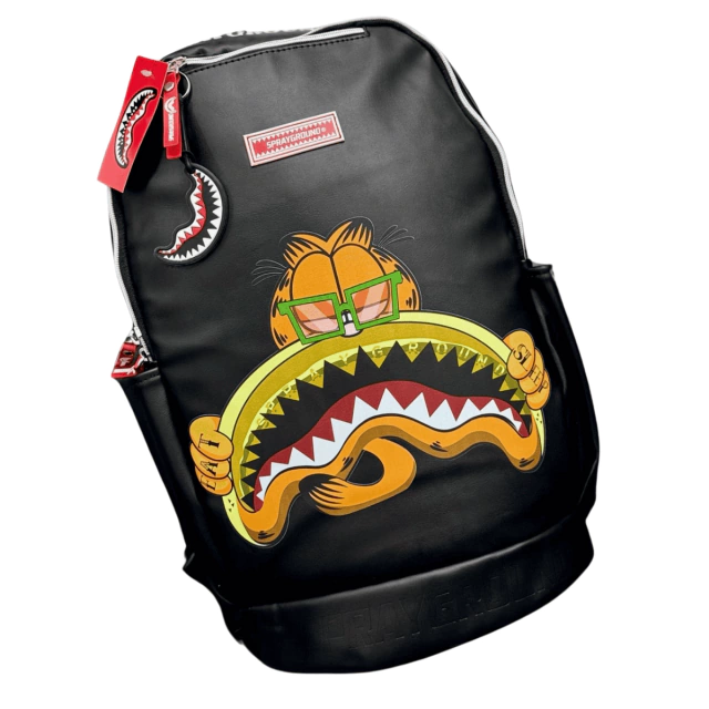 COMPRAR MOCHILAS SPRAYGROUND HOMBRE: ESTILO, CALIDAD Y FUNCIONALIDAD Si estás buscando mochilas Sprayground hombre que combinen diseño, comodidad y durabilidad, has llegado al lugar correcto. En Onlineshoppingcenterg, te ofrecemos una amplia selección de mochilas Sprayground diseñadas especialmente para hombres que buscan destacar con un estilo urbano y moderno.  ¿POR QUÉ ELEGIR MOCHILAS SPRAYGROUND HOMBRE? Las mochilas Sprayground hombre son reconocidas por su calidad premium, diseños innovadores y funcionalidad. Ya sea para el día a día, la universidad, el trabajo, el gaming o incluso para viajes, estas mochilas son la opción perfecta para hombres que valoran la moda y la practicidad.    Diseños Únicos y Modernos Las mochilas Sprayground hombre estilo urbano destacan por sus estampados únicos y colecciones exclusivas. Desde modelos casuales hasta opciones más deportivas, encontrarás una mochila que se adapte a tu personalidad y necesidades.  Calidad y Durabilidad Fabricadas con materiales resistentes, las mochilas Sprayground hombre duraderas están diseñadas para soportar el uso diario. Además, cuentan con organizadores internos y compartimentos espaciosos que te permiten llevar todo lo que necesitas de manera ordenada.  Funcionalidad y Comodidad Si buscas mochilas Sprayground hombre funcionales, no te decepcionarás. Con correas ergonómicas y acolchadas, estas mochilas son ligeras y cómodas de llevar, incluso durante largos periodos.  COLECCIONES DESTACADAS PARA 2025 En Onlineshoppingcenterg, te ofrecemos las últimas tendencias en mochilas Sprayground hombre 2025. Nuestra selección incluye:  Mochilas Sprayground hombre edición limitada: Diseños exclusivos que no encontrarás en ningún otro lugar.  Mochilas Sprayground hombre universitarias: Perfectas para llevar tus libros, laptop y accesorios.  Mochilas Sprayground hombre gaming: Ideales para gamers que buscan estilo y funcionalidad.  Mochilas Sprayground hombre viaje: Con amplio espacio y organizadores para tus escapadas.    ¿PARA QUÉ USOS SON IDEALES? Las mochilas Sprayground hombre son versátiles y se adaptan a diferentes situaciones:  Escuela o universidad: Lleva tus materiales de estudio con estilo.  Trabajo: Ideal para profesionales que buscan un look moderno.  Deporte: Diseños deportivos que combinan comodidad y resistencia.  Viajes: Mochilas espaciosas y organizadas para tus aventuras.  ¿DÓNDE COMPRAR MOCHILAS SPRAYGROUND HOMBRE? En Onlineshoppingcenterg, tenemos las mochilas Sprayground hombre que estás buscando. Nuestra tienda online ofrece:  Envíos rápidos y seguros.  Garantía de calidad premium.  Precios competitivos.  No importa si buscas una mochila Sprayground hombre casual, deportiva o gaming, en nuestra tienda encontrarás la opción perfecta para ti.  BENEFICIOS DE ELEGIR MOCHILAS SPRAYGROUND  Estilo Urbano y Moderno Las mochilas Sprayground hombre estilo urbano son perfectas para aquellos que quieren mantenerse a la vanguardia de la moda. Con diseños que van desde lo minimalista hasta lo más llamativo, estas mochilas son ideales para complementar cualquier outfit.  Innovación en Diseño Cada mochila Sprayground hombre está diseñada pensando en las necesidades del hombre moderno. Con características como compartimentos antirobo, bolsillos para laptops y sistemas de carga USB, estas mochilas son tan prácticas como estilosas.  Durabilidad y Resistencia Las mochilas Sprayground hombre resistentes están hechas para durar. Utilizan materiales de alta calidad que resisten el desgaste diario, lo que las convierte en una inversión inteligente para cualquier hombre activo.    TENDENCIAS 2025 EN MOCHILAS SPRAYGROUND El 2025 trae consigo nuevas tendencias en mochilas Sprayground hombre. Algunas de las características más destacadas incluyen:  Diseños futuristas: Con colores vibrantes y formas innovadoras.  Tecnología integrada: Como cargadores portátiles y sistemas de organización inteligente.  Materiales ecológicos: Opciones sostenibles para los consumidores conscientes del medio ambiente.  ¿CÓMO ELEGIR LA MOCHILA SPRAYGROUND IDEAL? Elegir la mochila Sprayground hombre perfecta depende de tus necesidades y estilo de vida. Aquí te dejamos algunos consejos:  Define tu uso: ¿La necesitas para el trabajo, la universidad, el gaming o los viajes?  Elige el tamaño adecuado: Asegúrate de que tenga el espacio suficiente para todo lo que necesitas llevar.  Considera los detalles: Busca características como correas ajustables, bolsillos especializados y materiales resistentes al agua.  Selecciona un diseño que te represente: Con tantas opciones disponibles, elige una mochila que refleje tu personalidad.    OFERTAS EXCLUSIVAS EN ONLINESHOPPINGCENTER En Onlineshoppingcenterg, no solo ofrecemos las mejores mochilas Sprayground hombre, sino que también contamos con ofertas exclusivas y descuentos especiales. Mantente atento a nuestras promociones para adquirir tu mochila favorita al mejor precio.  Las mochilas Sprayground hombre son la elección ideal para quienes buscan combinar estilo, funcionalidad y calidad. En Onlineshoppingcenterg, te ofrecemos las mejores opciones para 2025, con diseños modernos y exclusivos que se adaptan a tu estilo de vida.  ¡Visita nuestra tienda y encuentra tu mochila Sprayground hombre favorita hoy mismo!