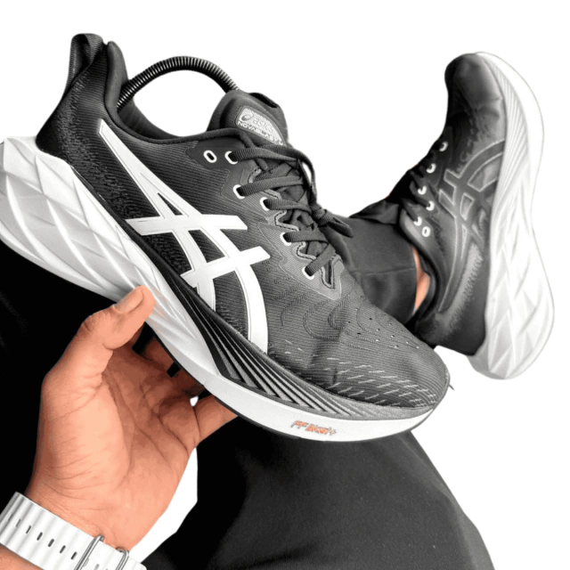 Comprar Zapatillas Asics FF Turbo Metaspeed Sky Hombres: Tecnología, Rendimiento y Estilo Si estás buscando Comprar las Zapatillas Asics FF Turbo Metaspeed Sky Hombres, has llegado al lugar correcto. En este artículo, te contaremos todo lo que necesitas saber sobre este modelo de alto rendimiento de Asics, desde su tecnología y diseño hasta cómo comprarlas al mejor precio. Las Zapatillas Asics FF Turbo Metaspeed Sky Hombres son una opción perfecta para corredores y amantes del deporte que buscan un calzado que combine innovación, comodidad y estilo.  ¿Qué hace especiales a las Zapatillas Asics FF Turbo Metaspeed Sky Hombres? Las Zapatillas Asics FF Turbo Metaspeed Sky Hombres son un modelo diseñado para maximizar el rendimiento en carreras de velocidad y larga distancia. Si buscas un calzado que te brinde soporte, amortiguación y un diseño aerodinámico, estas zapatillas son la elección ideal.  Tecnología FF Turbo Una de las características más destacadas de las Zapatillas Asics FF Turbo Metaspeed Sky Hombres es su tecnología FF Turbo. Esta amortiguación de alta respuesta proporciona una sensación de ligereza y energía en cada paso, ideal para corredores que buscan mejorar sus tiempos.  Diseño aerodinámico El diseño de las Asics FF Turbo Metaspeed Sky Hombres está optimizado para la velocidad. Con una parte superior ligera y transpirable, estas zapatillas ofrecen un ajuste seguro y cómodo, reduciendo el peso sin sacrificar la estabilidad.  Zapatillas Asics FF Turbo Metaspeed Sky Hombres: Tecnología, Rendimiento y Estilo Si estás buscando las Zapatillas Asics FF Turbo Metaspeed Sky Hombres, has llegado al lugar correcto. En este artículo, te contaremos todo lo que necesitas saber sobre este modelo de alto rendimiento de Asics, desde su tecnología y diseño hasta cómo comprarlas al mejor precio. Las Zapatillas Asics FF Turbo Metaspeed Sky Hombres son una opción perfecta para corredores y amantes del deporte que buscan un calzado que combine innovación, comodidad y estilo.  ¿Qué hace especiales a las Zapatillas Asics FF Turbo Metaspeed Sky Hombres? Las Zapatillas Asics FF Turbo Metaspeed Sky Hombres son un modelo diseñado para maximizar el rendimiento en carreras de velocidad y larga distancia. Si buscas un calzado que te brinde soporte, amortiguación y un diseño aerodinámico, estas zapatillas son la elección ideal.  Tecnología FF Turbo Una de las características más destacadas de las Zapatillas Asics FF Turbo Metaspeed Sky Hombres es su tecnología FF Turbo. Esta amortiguación de alta respuesta proporciona una sensación de ligereza y energía en cada paso, ideal para corredores que buscan mejorar sus tiempos.  Diseño aerodinámico El diseño de las Asics FF Turbo Metaspeed Sky Hombres está optimizado para la velocidad. Con una parte superior ligera y transpirable, estas zapatillas ofrecen un ajuste seguro y cómodo, reduciendo el peso sin sacrificar la estabilidad.    Características destacadas de las Zapatillas Asics FF Turbo Metaspeed Sky Hombres Tecnología FF Turbo: Amortiguación de alta respuesta para mayor energía.  Diseño aerodinámico: Optimizado para la velocidad y la eficiencia.  Materiales ligeros: Parte superior transpirable y suela de goma duradera.  Variedad de colores: Opciones modernas y atrevidas para todos los gustos.  Ajuste seguro: Diseño que se adapta perfectamente al pie.  ¿Dónde comprar Zapatillas Asics FF Turbo Metaspeed Sky Hombres? Si estás listo para adquirir tus Zapatillas Asics FF Turbo Metaspeed Sky Hombres, en Onlineshoppingcenterg tenemos la mejor selección. Ofrecemos envío gratis, descuentos exclusivos y la garantía de que estás comprando productos de alta calidad. Además, contamos con tallas para todos los gustos, desde las más comunes hasta opciones especiales.  ¿Cómo elegir la talla correcta? Para asegurarte de que tus Zapatillas Asics FF Turbo Metaspeed Sky Hombres te queden perfectas, te recomendamos consultar nuestra guía de tallas. Recuerda que este modelo está diseñado para un ajuste seguro, por lo que si prefieres un calce más holgado, considera elegir media talla más.  Ofertas y descuentos En Onlineshoppingcenterg, siempre estamos buscando ofrecerte las mejores promociones. No te pierdas nuestras ofertas en Zapatillas Asics FF Turbo Metaspeed Sky Hombres 2023, donde podrás encontrar descuentos exclusivos y precios imbatibles.    Preguntas frecuentes sobre las Zapatillas Asics FF Turbo Metaspeed Sky Hombres ¿Son adecuadas para maratones? Las Zapatillas Asics FF Turbo Metaspeed Sky Hombres están diseñadas para carreras de velocidad y larga distancia, por lo que son una excelente opción para maratones. Su tecnología FF Turbo y diseño aerodinámico las hacen ideales para corredores que buscan mejorar su rendimiento.  ¿Cómo cuidar mis Zapatillas Asics FF Turbo Metaspeed Sky? Para mantener tus zapatillas en perfecto estado, te recomendamos limpiarlas regularmente con un paño húmedo y guardarlas en un lugar fresco y seco. Evita exponerlas a altas temperaturas o productos químicos agresivos.  ¿Hay opciones de colores limitadas? Sí, algunas ediciones de las Zapatillas Asics FF Turbo Metaspeed Sky Hombres son de edición limitada, por lo que te recomendamos comprarlas antes de que se agoten.    Conclusión Las Zapatillas Asics FF Turbo Metaspeed Sky Hombres son una excelente opción para corredores y amantes del deporte que buscan un calzado de alto rendimiento. Ya sea para carreras de velocidad, maratones o entrenamientos intensos, estas zapatillas no te defraudarán.  No esperes más y visita Onlineshoppingcenterg para encontrar las Zapatillas Asics FF Turbo Metaspeed Sky Hombres al mejor precio. ¡Aprovecha nuestras ofertas y disfruta de envío gratis!  Características destacadas de las Zapatillas Asics FF Turbo Metaspeed Sky Hombres Tecnología FF Turbo: Amortiguación de alta respuesta para mayor energía.  Diseño aerodinámico: Optimizado para la velocidad y la eficiencia.  Materiales ligeros: Parte superior transpirable y suela de goma duradera.  Variedad de colores: Opciones modernas y atrevidas para todos los gustos.  Ajuste seguro: Diseño que se adapta perfectamente al pie.  ¿Dónde comprar Zapatillas Asics FF Turbo Metaspeed Sky Hombres? Si estás listo para adquirir tus Zapatillas Asics FF Turbo Metaspeed Sky Hombres, en Onlineshoppingcenterg tenemos la mejor selección. Ofrecemos envío gratis, descuentos exclusivos y la garantía de que estás comprando productos de alta calidad. Además, contamos con tallas para todos los gustos, desde las más comunes hasta opciones especiales.  ¿Cómo elegir la talla correcta? Para asegurarte de que tus Zapatillas Asics FF Turbo Metaspeed Sky Hombres te queden perfectas, te recomendamos consultar nuestra guía de tallas. Recuerda que este modelo está diseñado para un ajuste seguro, por lo que si prefieres un calce más holgado, considera elegir media talla más.  Ofertas y descuentos En Onlineshoppingcenterg, siempre estamos buscando ofrecerte las mejores promociones. No te pierdas nuestras ofertas en Zapatillas Asics FF Turbo Metaspeed Sky Hombres 2023, donde podrás encontrar descuentos exclusivos y precios imbatibles.  Zapatillas Asics FF Turbo Metaspeed Sky Hombres: Tecnología, Rendimiento y Estilo Si estás buscando las Zapatillas Asics FF Turbo Metaspeed Sky Hombres, has llegado al lugar correcto. En este artículo, te contaremos todo lo que necesitas saber sobre este modelo de alto rendimiento de Asics, desde su tecnología y diseño hasta cómo comprarlas al mejor precio. Las Zapatillas Asics FF Turbo Metaspeed Sky Hombres son una opción perfecta para corredores y amantes del deporte que buscan un calzado que combine innovación, comodidad y estilo.  ¿Qué hace especiales a las Zapatillas Asics FF Turbo Metaspeed Sky Hombres? Las Zapatillas Asics FF Turbo Metaspeed Sky Hombres son un modelo diseñado para maximizar el rendimiento en carreras de velocidad y larga distancia. Si buscas un calzado que te brinde soporte, amortiguación y un diseño aerodinámico, estas zapatillas son la elección ideal.  Tecnología FF Turbo Una de las características más destacadas de las Zapatillas Asics FF Turbo Metaspeed Sky Hombres es su tecnología FF Turbo. Esta amortiguación de alta respuesta proporciona una sensación de ligereza y energía en cada paso, ideal para corredores que buscan mejorar sus tiempos.  Diseño aerodinámico El diseño de las Asics FF Turbo Metaspeed Sky Hombres está optimizado para la velocidad. Con una parte superior ligera y transpirable, estas zapatillas ofrecen un ajuste seguro y cómodo, reduciendo el peso sin sacrificar la estabilidad.    Características destacadas de las Zapatillas Asics FF Turbo Metaspeed Sky Hombres Tecnología FF Turbo: Amortiguación de alta respuesta para mayor energía.  Diseño aerodinámico: Optimizado para la velocidad y la eficiencia.  Materiales ligeros: Parte superior transpirable y suela de goma duradera.  Variedad de colores: Opciones modernas y atrevidas para todos los gustos.  Ajuste seguro: Diseño que se adapta perfectamente al pie.  ¿Dónde comprar Zapatillas Asics FF Turbo Metaspeed Sky Hombres? Si estás listo para adquirir tus Zapatillas Asics FF Turbo Metaspeed Sky Hombres, en Onlineshoppingcenterg tenemos la mejor selección. Ofrecemos envío gratis, descuentos exclusivos y la garantía de que estás comprando productos de alta calidad. Además, contamos con tallas para todos los gustos, desde las más comunes hasta opciones especiales.  ¿Cómo elegir la talla correcta? Para asegurarte de que tus Zapatillas Asics FF Turbo Metaspeed Sky Hombres te queden perfectas, te recomendamos consultar nuestra guía de tallas. Recuerda que este modelo está diseñado para un ajuste seguro, por lo que si prefieres un calce más holgado, considera elegir media talla más.  Ofertas y descuentos En Onlineshoppingcenterg, siempre estamos buscando ofrecerte las mejores promociones. No te pierdas nuestras ofertas en Zapatillas Asics FF Turbo Metaspeed Sky Hombres 2023, donde podrás encontrar descuentos exclusivos y precios imbatibles.    Preguntas frecuentes sobre las Zapatillas Asics FF Turbo Metaspeed Sky Hombres ¿Son adecuadas para maratones? Las Zapatillas Asics FF Turbo Metaspeed Sky Hombres están diseñadas para carreras de velocidad y larga distancia, por lo que son una excelente opción para maratones. Su tecnología FF Turbo y diseño aerodinámico las hacen ideales para corredores que buscan mejorar su rendimiento.  ¿Cómo cuidar mis Zapatillas Asics FF Turbo Metaspeed Sky? Para mantener tus zapatillas en perfecto estado, te recomendamos limpiarlas regularmente con un paño húmedo y guardarlas en un lugar fresco y seco. Evita exponerlas a altas temperaturas o productos químicos agresivos.  ¿Hay opciones de colores limitadas? Sí, algunas ediciones de las Zapatillas Asics FF Turbo Metaspeed Sky Hombres son de edición limitada, por lo que te recomendamos comprarlas antes de que se agoten.    Conclusión Las Zapatillas Asics FF Turbo Metaspeed Sky Hombres son una excelente opción para corredores y amantes del deporte que buscan un calzado de alto rendimiento. Ya sea para carreras de velocidad, maratones o entrenamientos intensos, estas zapatillas no te defraudarán.  No esperes más y visita Onlineshoppingcenterg para encontrar las Zapatillas Asics FF Turbo Metaspeed Sky Hombres al mejor precio. ¡Aprovecha nuestras ofertas y disfruta de envío gratis!  Preguntas frecuentes sobre las Zapatillas Asics FF Turbo Metaspeed Sky Hombres ¿Son adecuadas para maratones? Las Zapatillas Asics FF Turbo Metaspeed Sky Hombres están diseñadas para carreras de velocidad y larga distancia, por lo que son una excelente opción para maratones. Su tecnología FF Turbo y diseño aerodinámico las hacen ideales para corredores que buscan mejorar su rendimiento.  ¿Cómo cuidar mis Zapatillas Asics FF Turbo Metaspeed Sky? Para mantener tus zapatillas en perfecto estado, te recomendamos limpiarlas regularmente con un paño húmedo y guardarlas en un lugar fresco y seco. Evita exponerlas a altas temperaturas o productos químicos agresivos.  ¿Hay opciones de colores limitadas? Sí, algunas ediciones de las Zapatillas Asics FF Turbo Metaspeed Sky Hombres son de edición limitada, por lo que te recomendamos comprarlas antes de que se agoten.  Zapatillas Asics FF Turbo Metaspeed Sky Hombres: Tecnología, Rendimiento y Estilo Si estás buscando las Zapatillas Asics FF Turbo Metaspeed Sky Hombres, has llegado al lugar correcto. En este artículo, te contaremos todo lo que necesitas saber sobre este modelo de alto rendimiento de Asics, desde su tecnología y diseño hasta cómo comprarlas al mejor precio. Las Zapatillas Asics FF Turbo Metaspeed Sky Hombres son una opción perfecta para corredores y amantes del deporte que buscan un calzado que combine innovación, comodidad y estilo.  ¿Qué hace especiales a las Zapatillas Asics FF Turbo Metaspeed Sky Hombres? Las Zapatillas Asics FF Turbo Metaspeed Sky Hombres son un modelo diseñado para maximizar el rendimiento en carreras de velocidad y larga distancia. Si buscas un calzado que te brinde soporte, amortiguación y un diseño aerodinámico, estas zapatillas son la elección ideal.  Tecnología FF Turbo Una de las características más destacadas de las Zapatillas Asics FF Turbo Metaspeed Sky Hombres es su tecnología FF Turbo. Esta amortiguación de alta respuesta proporciona una sensación de ligereza y energía en cada paso, ideal para corredores que buscan mejorar sus tiempos.  Diseño aerodinámico El diseño de las Asics FF Turbo Metaspeed Sky Hombres está optimizado para la velocidad. Con una parte superior ligera y transpirable, estas zapatillas ofrecen un ajuste seguro y cómodo, reduciendo el peso sin sacrificar la estabilidad.    Características destacadas de las Zapatillas Asics FF Turbo Metaspeed Sky Hombres Tecnología FF Turbo: Amortiguación de alta respuesta para mayor energía.  Diseño aerodinámico: Optimizado para la velocidad y la eficiencia.  Materiales ligeros: Parte superior transpirable y suela de goma duradera.  Variedad de colores: Opciones modernas y atrevidas para todos los gustos.  Ajuste seguro: Diseño que se adapta perfectamente al pie.  ¿Dónde comprar Zapatillas Asics FF Turbo Metaspeed Sky Hombres? Si estás listo para adquirir tus Zapatillas Asics FF Turbo Metaspeed Sky Hombres, en Onlineshoppingcenterg tenemos la mejor selección. Ofrecemos envío gratis, descuentos exclusivos y la garantía de que estás comprando productos de alta calidad. Además, contamos con tallas para todos los gustos, desde las más comunes hasta opciones especiales.  ¿Cómo elegir la talla correcta? Para asegurarte de que tus Zapatillas Asics FF Turbo Metaspeed Sky Hombres te queden perfectas, te recomendamos consultar nuestra guía de tallas. Recuerda que este modelo está diseñado para un ajuste seguro, por lo que si prefieres un calce más holgado, considera elegir media talla más.  Ofertas y descuentos En Onlineshoppingcenterg, siempre estamos buscando ofrecerte las mejores promociones. No te pierdas nuestras ofertas en Zapatillas Asics FF Turbo Metaspeed Sky Hombres 2023, donde podrás encontrar descuentos exclusivos y precios imbatibles.    Preguntas frecuentes sobre las Zapatillas Asics FF Turbo Metaspeed Sky Hombres ¿Son adecuadas para maratones? Las Zapatillas Asics FF Turbo Metaspeed Sky Hombres están diseñadas para carreras de velocidad y larga distancia, por lo que son una excelente opción para maratones. Su tecnología FF Turbo y diseño aerodinámico las hacen ideales para corredores que buscan mejorar su rendimiento.  ¿Cómo cuidar mis Zapatillas Asics FF Turbo Metaspeed Sky? Para mantener tus zapatillas en perfecto estado, te recomendamos limpiarlas regularmente con un paño húmedo y guardarlas en un lugar fresco y seco. Evita exponerlas a altas temperaturas o productos químicos agresivos.  ¿Hay opciones de colores limitadas? Sí, algunas ediciones de las Zapatillas Asics FF Turbo Metaspeed Sky Hombres son de edición limitada, por lo que te recomendamos comprarlas antes de que se agoten.    Conclusión Las Zapatillas Asics FF Turbo Metaspeed Sky Hombres son una excelente opción para corredores y amantes del deporte que buscan un calzado de alto rendimiento. Ya sea para carreras de velocidad, maratones o entrenamientos intensos, estas zapatillas no te defraudarán.  No esperes más y visita Onlineshoppingcenterg para encontrar las Zapatillas Asics FF Turbo Metaspeed Sky Hombres al mejor precio. ¡Aprovecha nuestras ofertas y disfruta de envío gratis!  Las Zapatillas Asics FF Turbo Metaspeed Sky Hombres son una excelente opción para corredores y amantes del deporte que buscan un calzado de alto rendimiento. Ya sea para carreras de velocidad, maratones o entrenamientos intensos, estas zapatillas no te defraudarán.  No esperes más y visita Onlineshoppingcenterg para encontrar las Zapatillas Asics FF Turbo Metaspeed Sky Hombres al mejor precio. ¡Aprovecha nuestras ofertas y disfruta de envío gratis!
