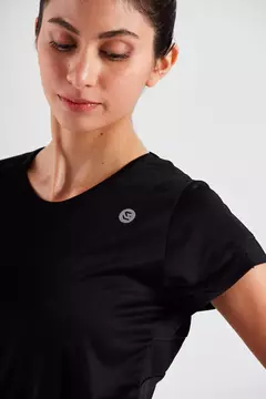 Remera Chañi Negro Eurosport en internet