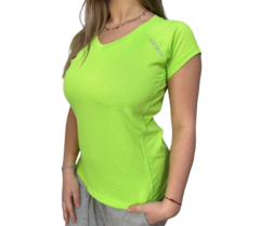 Remera Deportiva De Entrenamiento Mujer Dry Fit Verde - comprar online