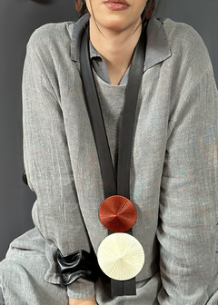 Colar Morfeu - Terracota com Branco - PONTO ATELIER