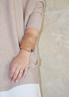 PULSEIRA COURAÇA CARAMELO - comprar online