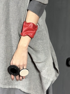 PULSEIRA COURO NUVEM - Vermelho na internet