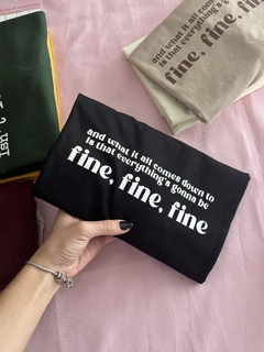 Camiseta Alanis Morissette - what it all comes down to Is that everything's gonna be fine, fine, fine