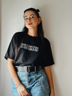 Imagem do Camiseta Entre o bem e o mal eu fico com a paz