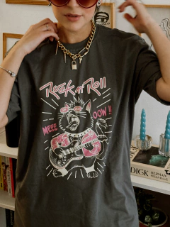 CAMISETA ROCK N' ROLL na internet