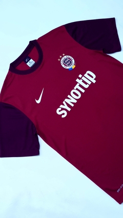Sparta Praga 2015/16 (home) na internet