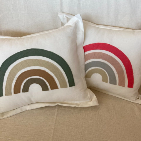 ALMOHADÓN ARCO IRIS CUNA - comprar online