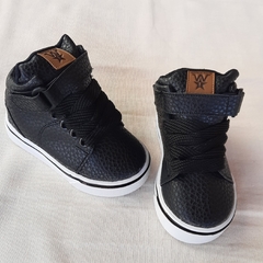 BOTA ECOCUERO NEGRA