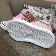 BOTA ECOCUERO ROSA OSCURO en internet