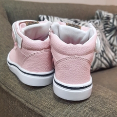 BOTA ECOCUERO ROSA - Little Piaro