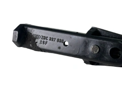 Haste Pino Trava da Porta Dianteira Esquerda com Bucha Sem Pino Original Santana 4 Portas 1984 a 2006 321837183 zbc837080 - comprar online