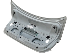 Tampa Traseira Do Porta Malas Branca C/ Aerofólio Original Jetta TSI 2013 A 2017 - comprar online