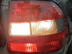 Par Lanternas Traseiras Fumê Arteb Original Vectra CD 2.0 16v 1997 a 1999 90512717 / 90512718 - ZKMshop