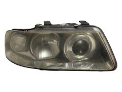 Farol Lado Direito Hella Original Audi A3 2000 a 2006 8l0941004ak - ZKMshop