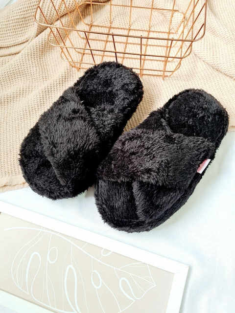 Pantuflon Fluffy cruzado negro T.39/40 OUTLET - comprar online