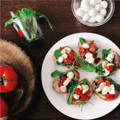 Imagen de 24 Cubiertos Tramontina New Kolor Negros + 6 Vasos + 6 Platos 24cm