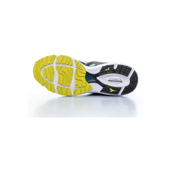DIADORA - MYTHOS FLY en internet