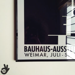 Marco acabado piano. Modelo 5/ Cartel de Herbert Bayer en internet