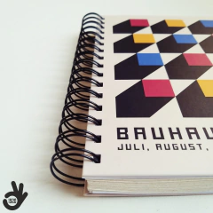 Agenda Semanal Bauhaus Tapa Dura Ring Wire/ Modelo 2: Cubes RYB en internet