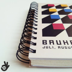 Agenda Semanal Bauhaus Tapa Dura Ring Wire/ Modelo 2: Cubes RYB