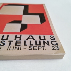 Cuaderno Bauhaus Encuadernado Binder Artesanal a la Rústica (Tapa blanda) Modelo 17/ Bauhaus Ausstellung 1923, by Herbert Bayer - 1920®objetos de diseño 