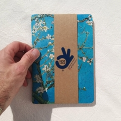 Agendas Acaballadas 15x20cm Semanales/ Encuadernación acaballada Tapa blanda/ Línea Vincent: Modelo 46/ Obra: Almendro en Flor (1890) en internet