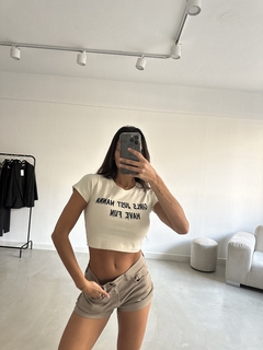 Short Bass (gabardina) en internet
