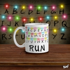 Caneca Stranger Run