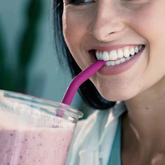 Kit Canudo Curvo em Silicone e Escova para limpeza