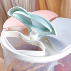 Pote Plástico Armazenador Medidor com 4 Divisórias 2500 Ml na internet