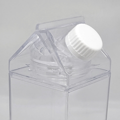 Garrafa Transparente Formato Caixa de Leite - 500ml na internet