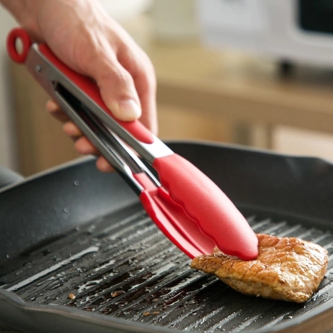 Pegador Pinça em Aço Inox e Silicone