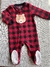 MACACÃO CARTERS EM FLEECE COM PEZINHO - URSO XADREZ (NOVA COLEÇÃO) - comprar online