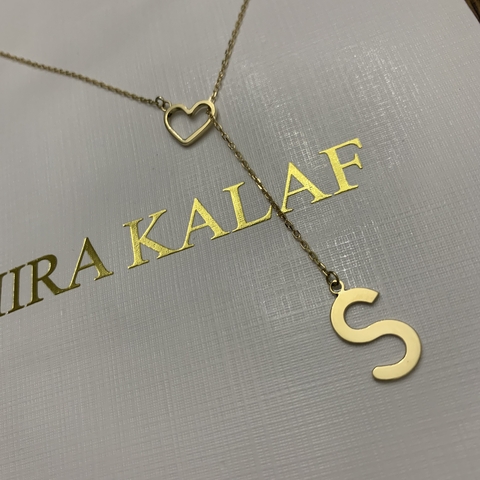 Colar coração letra modelo gravatinha em Ouro 18k