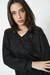 Blusão Gola V Tricot Preto - comprar online