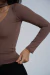 Top Decote em V Manga Longa Marrom - comprar online
