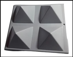 Molde plastico Piramide