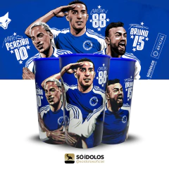Copo Oficial Cruzeiro – Trio Celeste 2025 | Matheus Pereira, Christian e Fabrício Bruno – Só Ídolos - comprar online