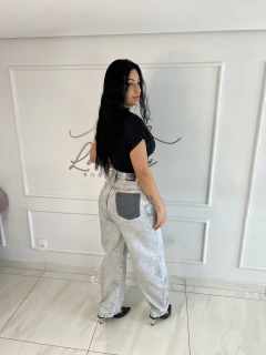 Body Elegante na internet